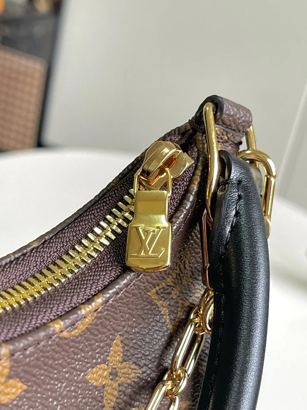 Louis Vuitton Catchy PM Bag - Picture 5 of 9